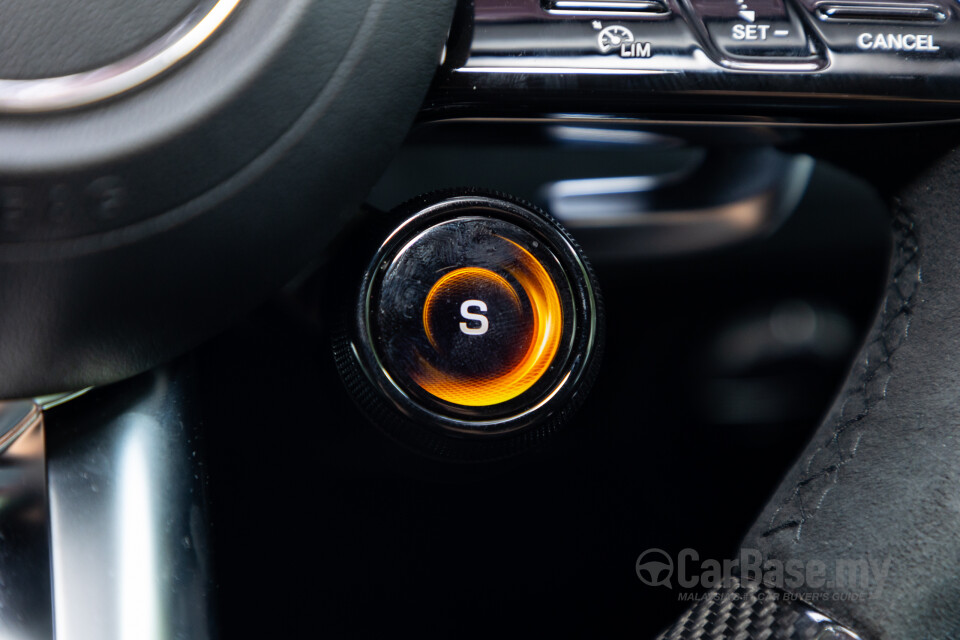 Mercedes-Benz AMG EQE V295 (2023) Interior
