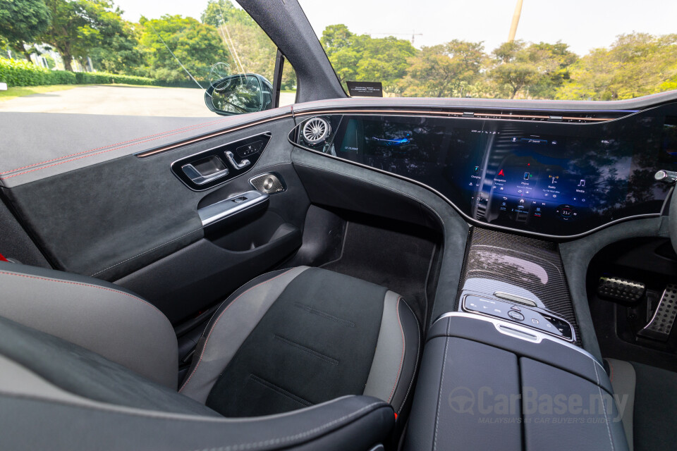 Mercedes-Benz AMG EQE V295 (2023) Interior