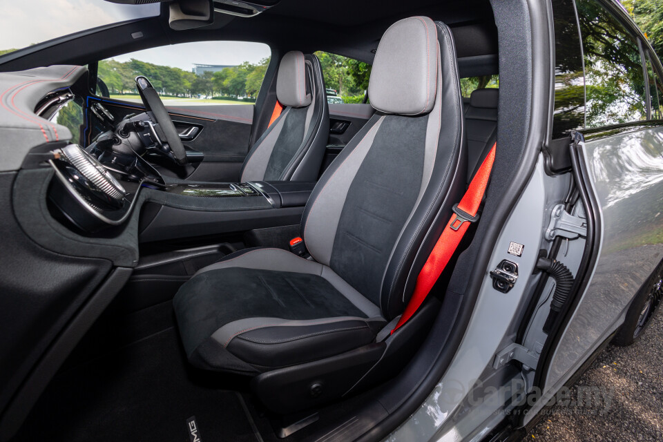 Mercedes-Benz AMG EQE V295 (2023) Interior
