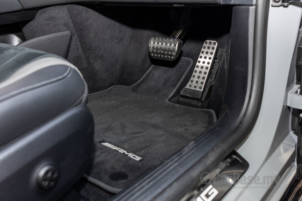 Mercedes-Benz AMG EQE V295 (2023) Interior