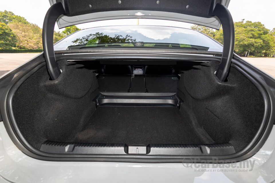 Mercedes-Benz AMG EQE V295 (2023) Interior