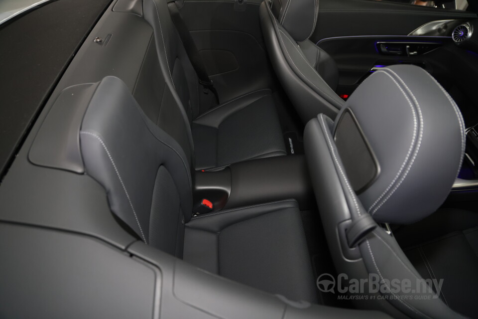 Mercedes-Benz AMG SL R232 (2023) Interior