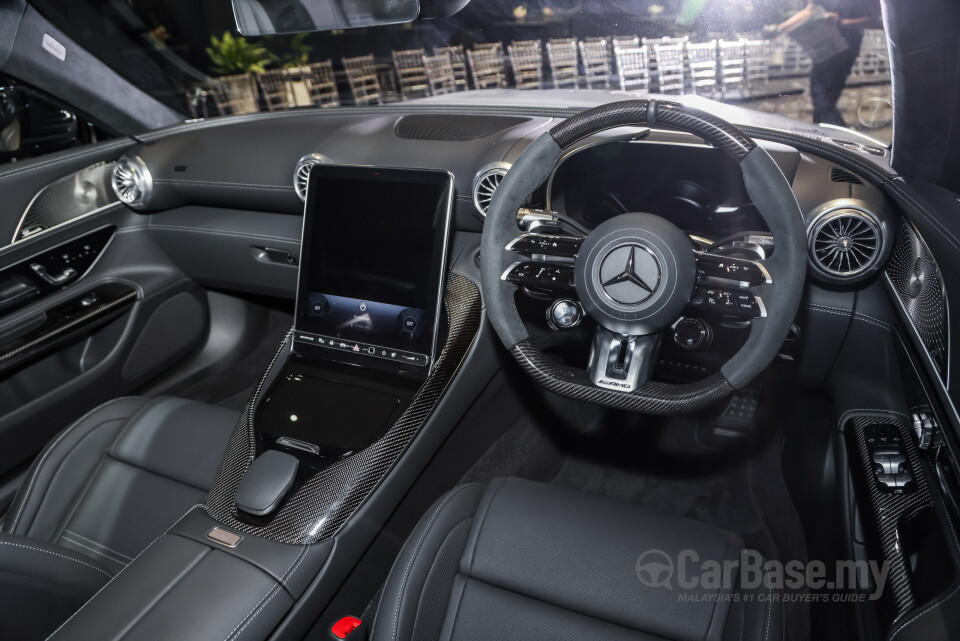 Mercedes-Benz AMG SL R232 (2023) Interior