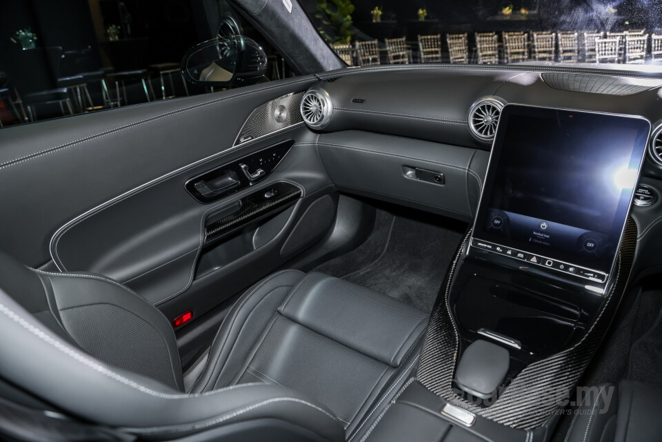 Mercedes-Benz AMG SL R232 (2023) Interior