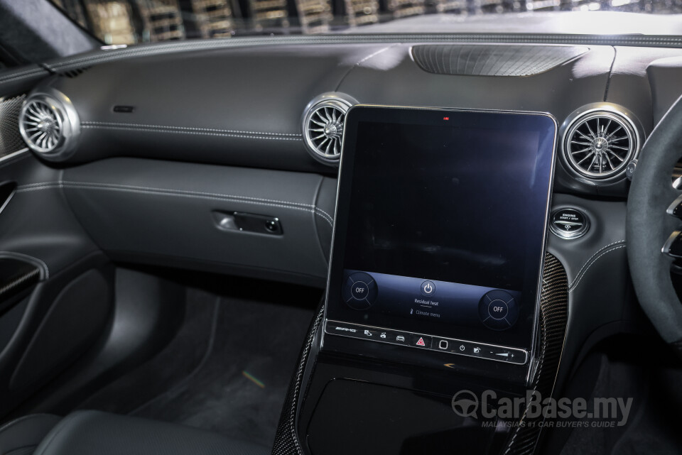 Mercedes-Benz AMG SL R232 (2023) Interior