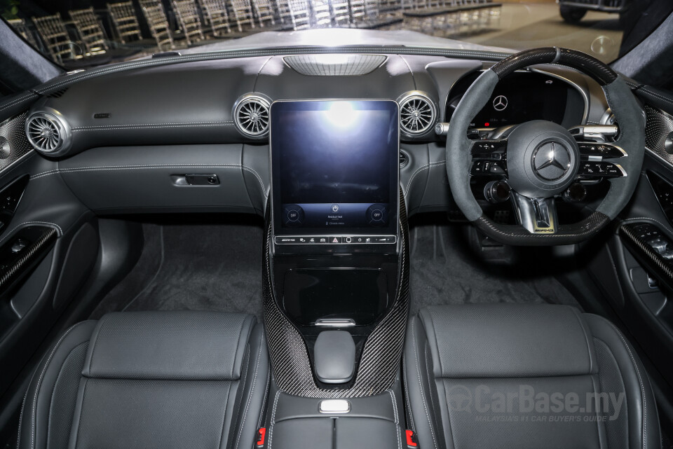 Mercedes-Benz AMG SL R232 (2023) Interior