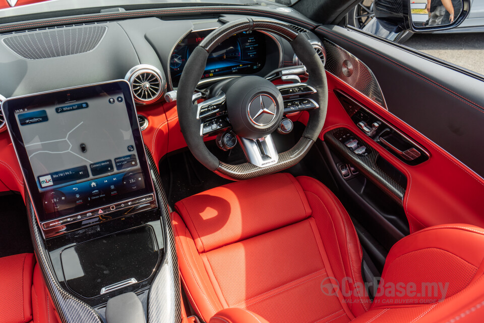 Mercedes-Benz AMG SL R232 (2023) Interior