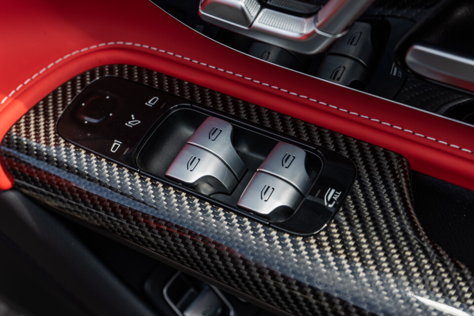 Mercedes-Benz AMG SL R232 (2023) Interior