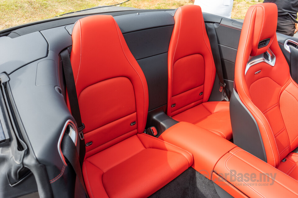 Mercedes-Benz AMG SL R232 (2023) Interior
