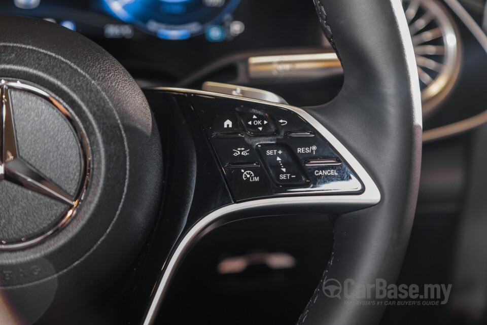 Mercedes-Benz EQS SUV X296 (2023) Interior