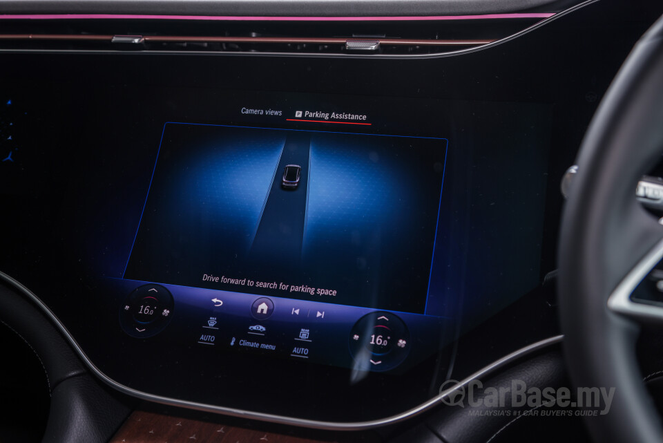 Mercedes-Benz EQS SUV X296 (2023) Interior
