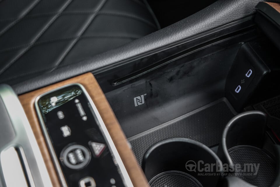 Mercedes-Benz EQS SUV X296 (2023) Interior