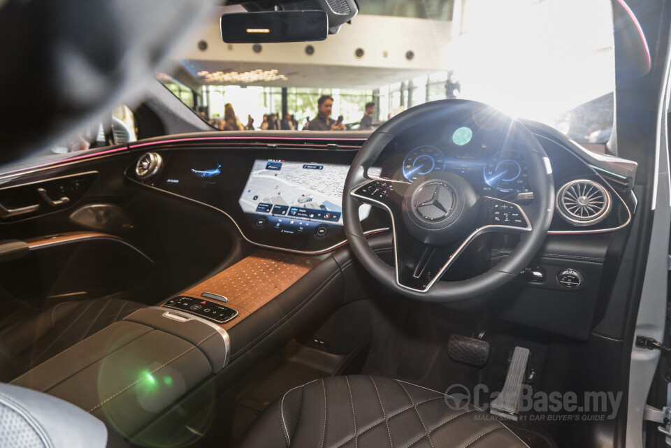 Mercedes-Benz EQS SUV X296 (2023) Interior