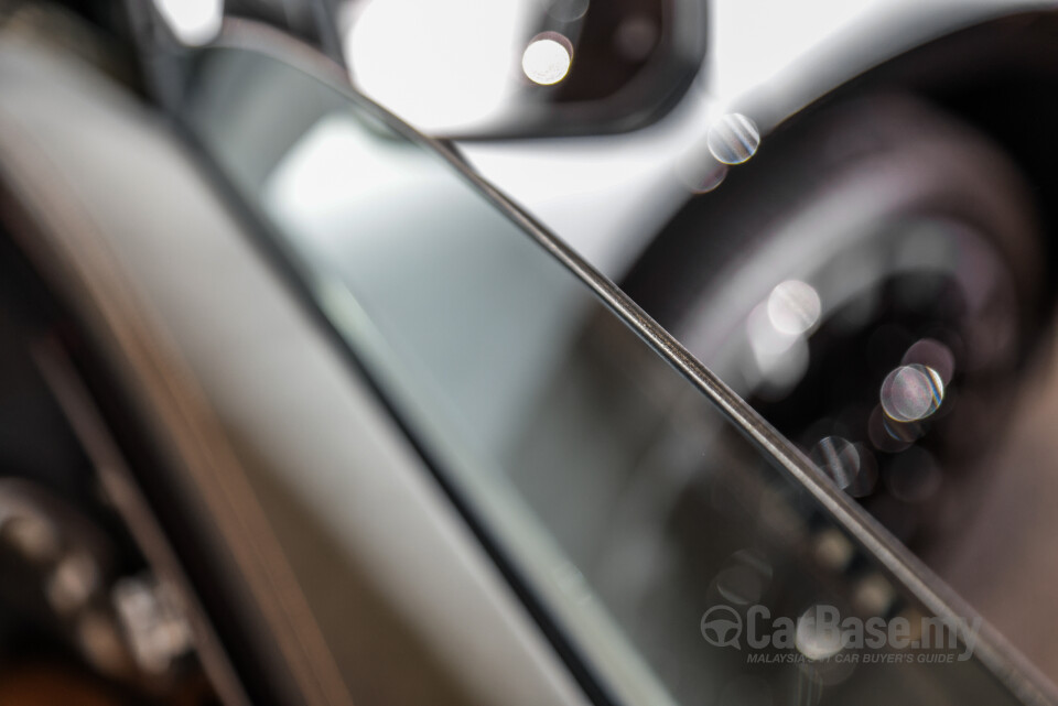 Mercedes-Benz EQS SUV X296 (2023) Interior