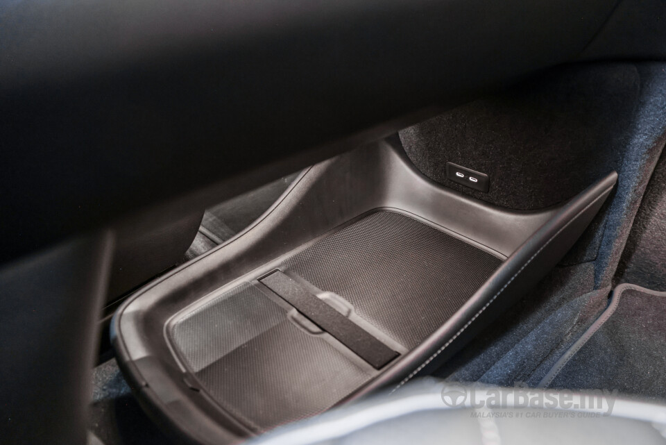 Mercedes-Benz EQS SUV X296 (2023) Interior