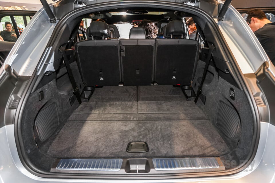 Mercedes-Benz EQS SUV X296 (2023) Interior