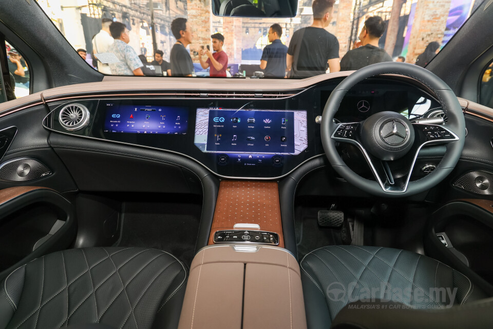 Mercedes-Benz EQS SUV X296 (2023) Interior