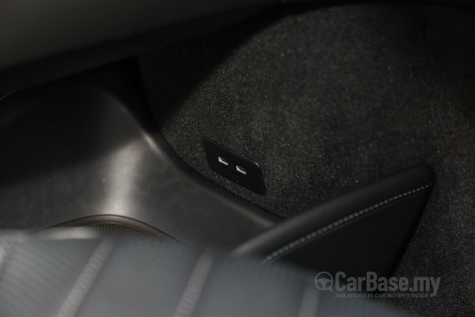 Mercedes-Benz EQS SUV X296 (2023) Interior