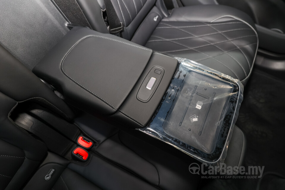 Mercedes-Benz EQS SUV X296 (2023) Interior