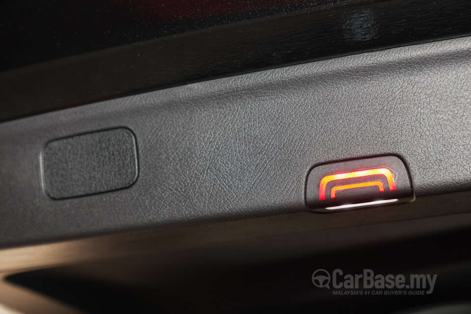Mercedes-Benz EQS SUV X296 (2023) Interior
