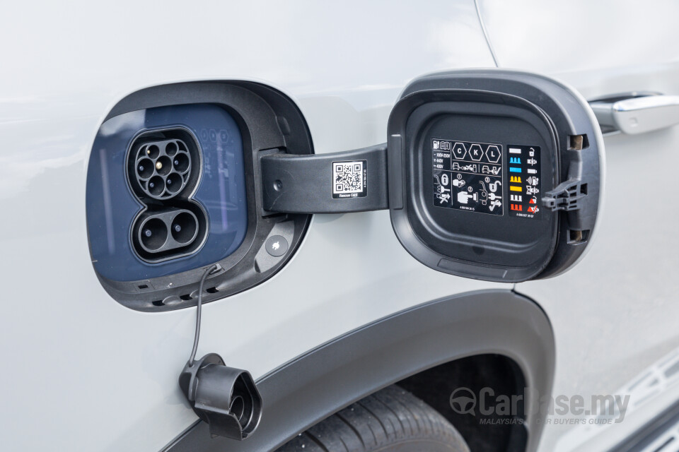 Mercedes-Benz EQE SUV X294 (2023) Exterior