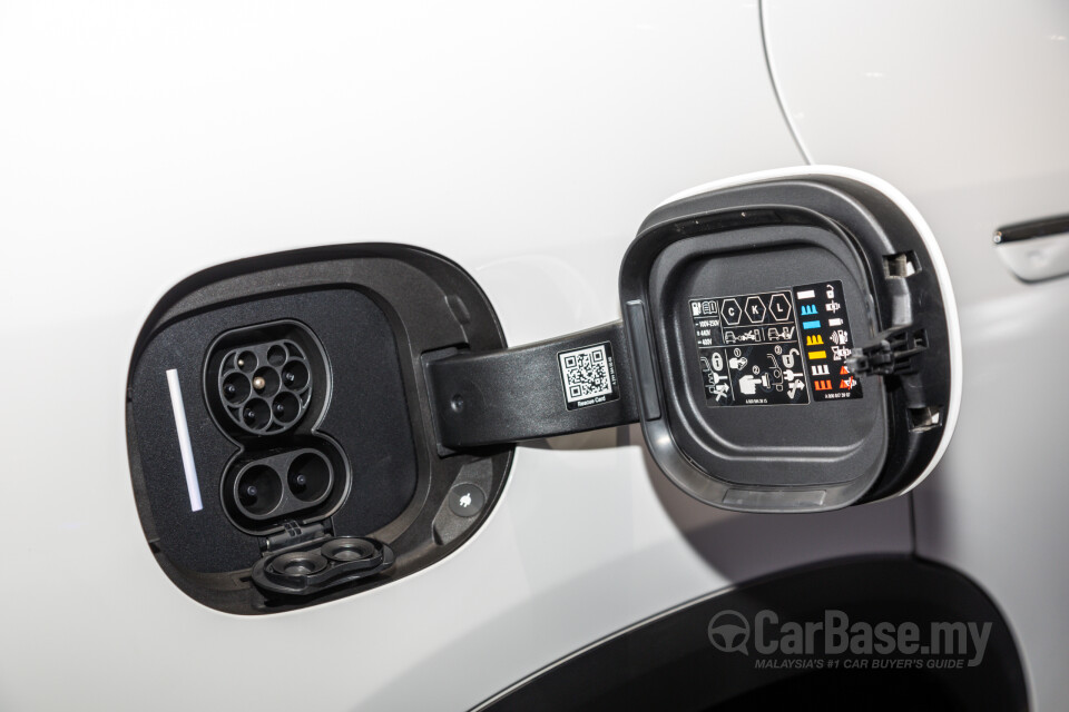 Mercedes-Benz EQE SUV X294 (2023) Exterior