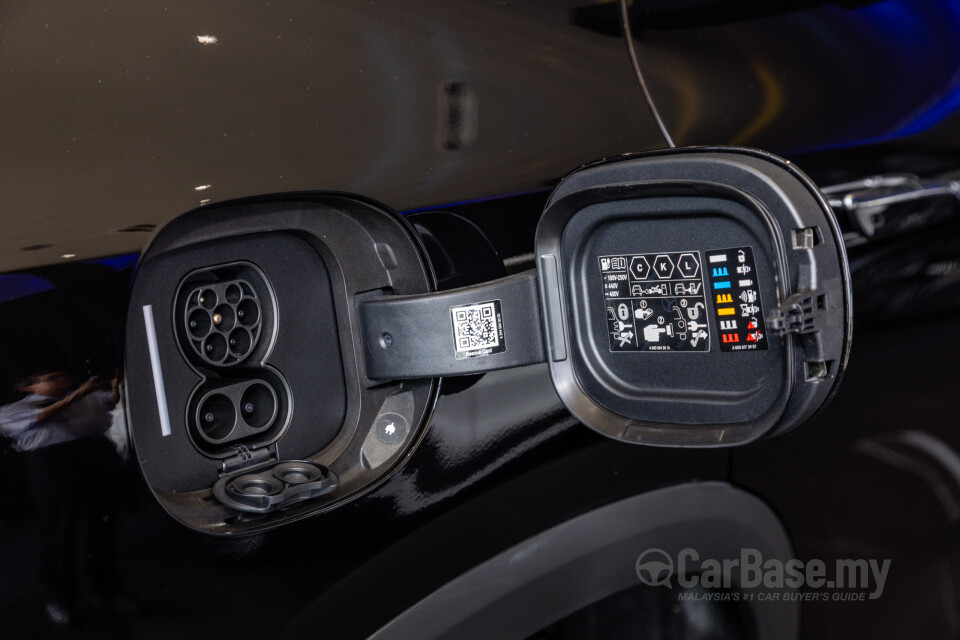 Mercedes-Benz EQE SUV X294 (2023) Exterior