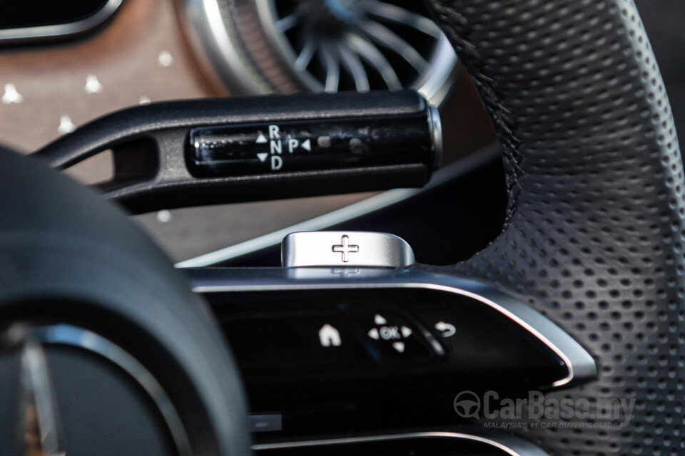 Mercedes-Benz EQE SUV X294 (2023) Interior