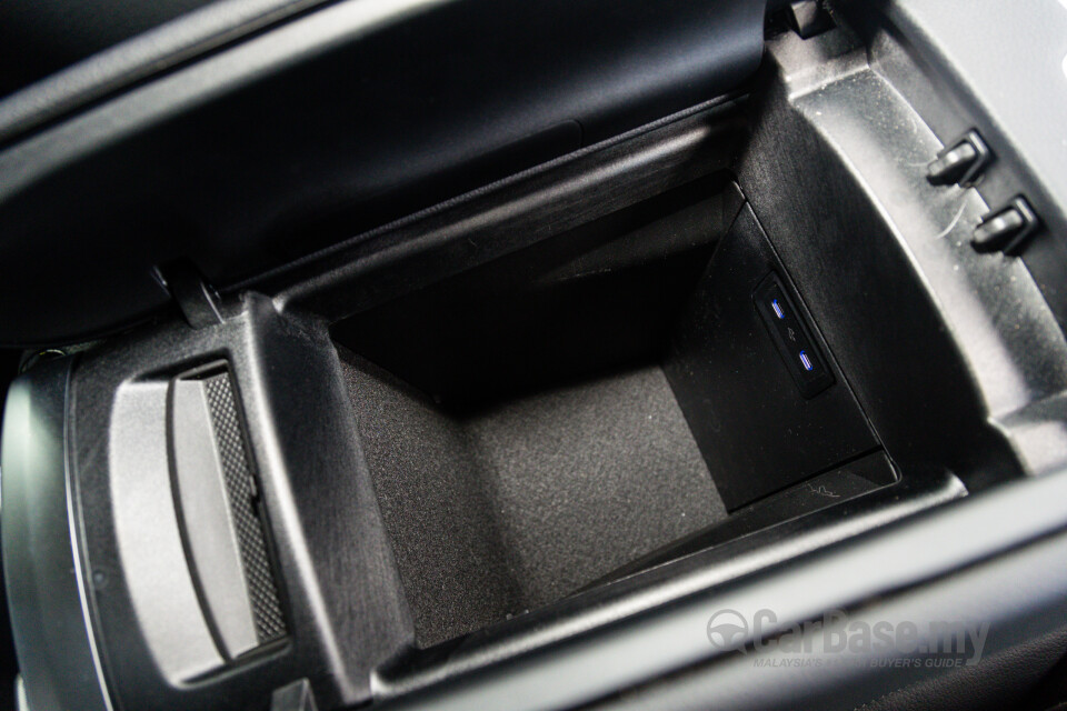 Mercedes-Benz EQE SUV X294 (2023) Interior