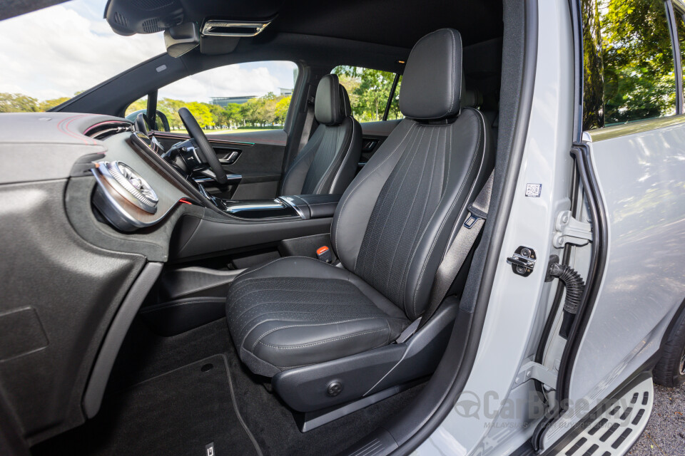 Mercedes-Benz EQE SUV X294 (2023) Interior