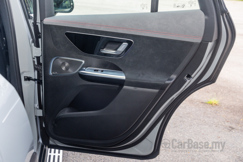 Mercedes-Benz EQE SUV X294 (2023) Interior