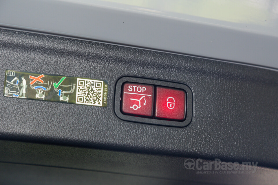 Mercedes-Benz EQE SUV X294 (2023) Interior