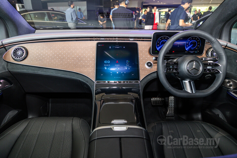 Mercedes-Benz EQE SUV X294 (2023) Interior