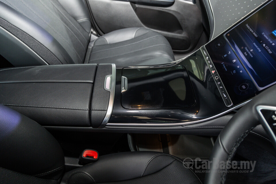 Mercedes-Benz EQE SUV X294 (2023) Interior