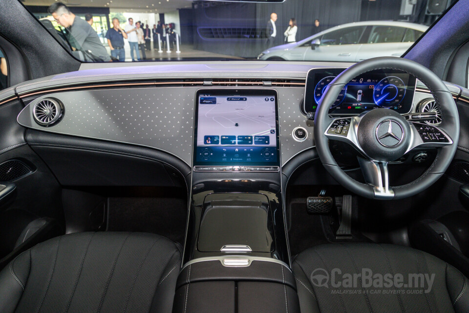Mercedes-Benz EQE SUV X294 (2023) Interior