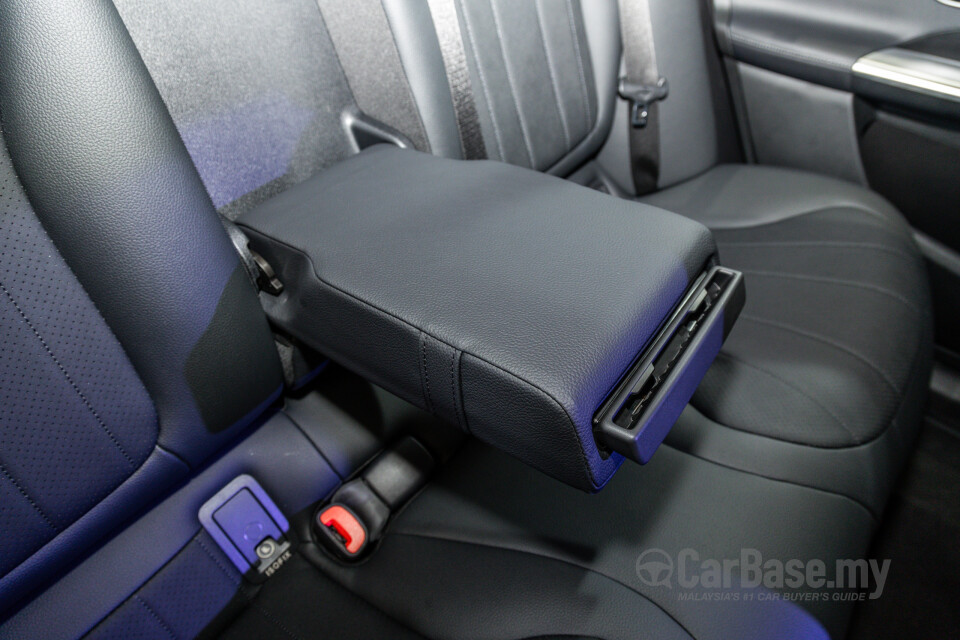 Mercedes-Benz EQE SUV X294 (2023) Interior