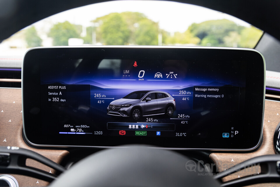 Mercedes-Benz EQE SUV X294 (2023) Interior