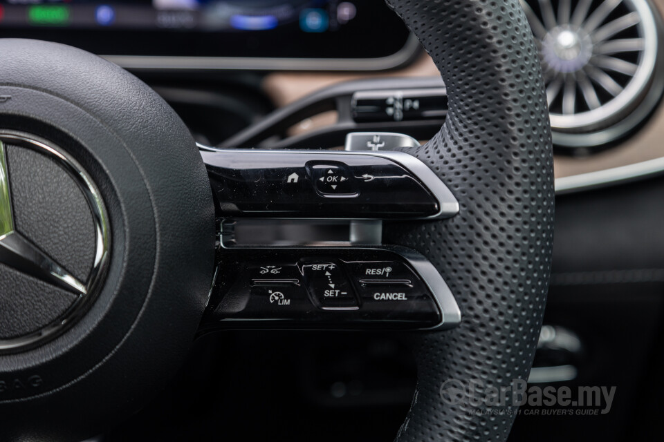 Mercedes-Benz EQE SUV X294 (2023) Interior