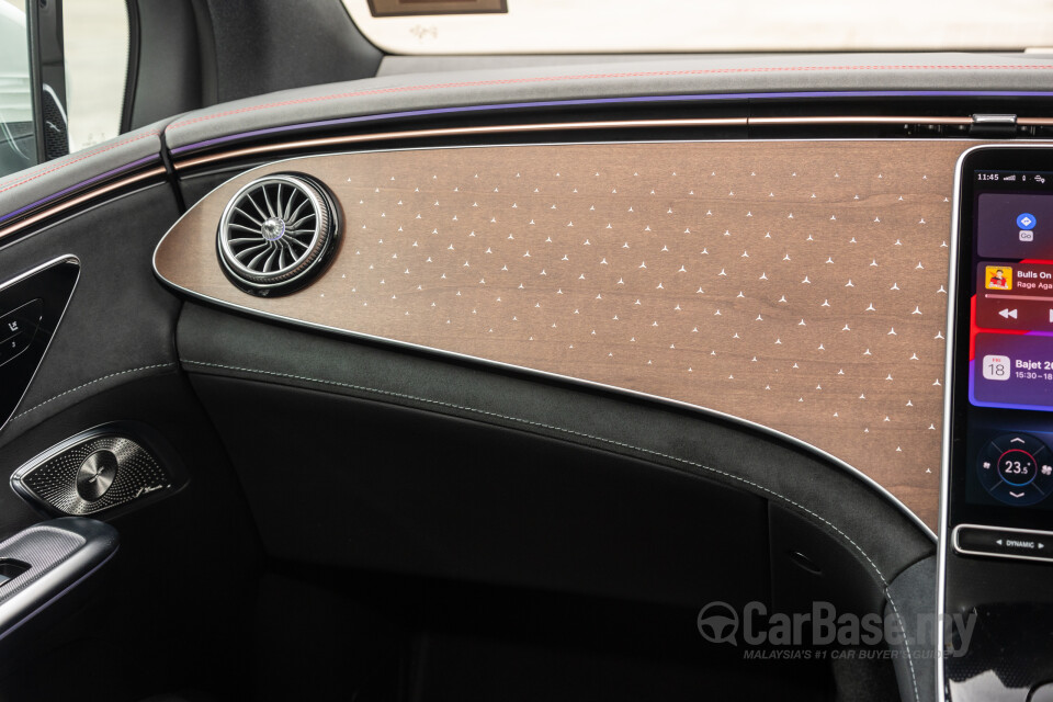 Mercedes-Benz EQE SUV X294 (2023) Interior