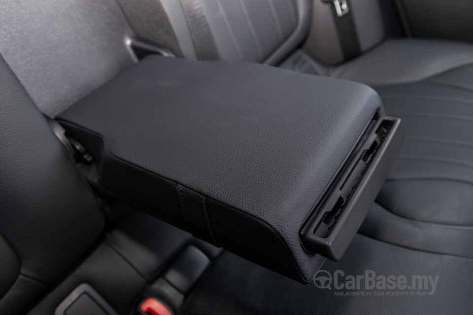 Mercedes-Benz EQE SUV X294 (2023) Interior
