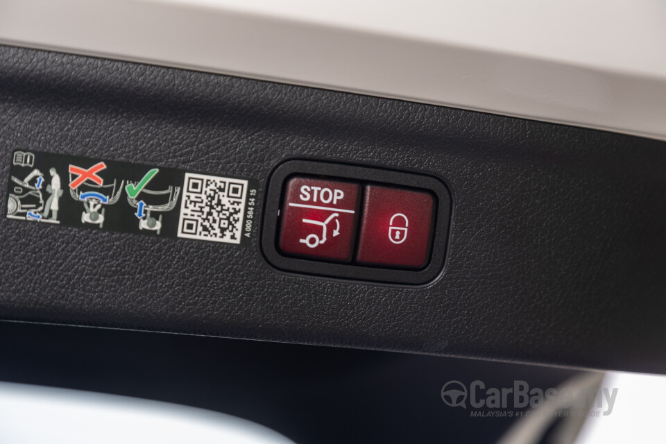 Mercedes-Benz EQE SUV X294 (2023) Interior