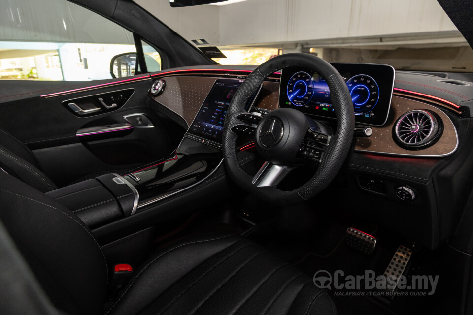 Mercedes-Benz EQE SUV X294 (2023) Interior