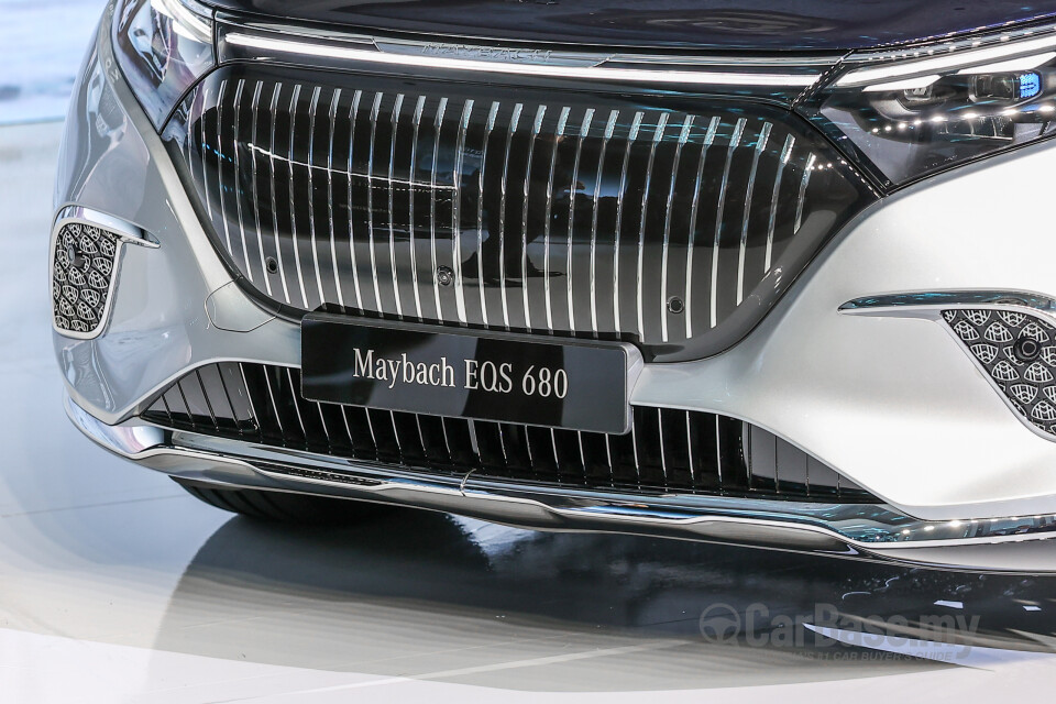 Mercedes-Benz Maybach EQS SUV X296 (2025) Exterior