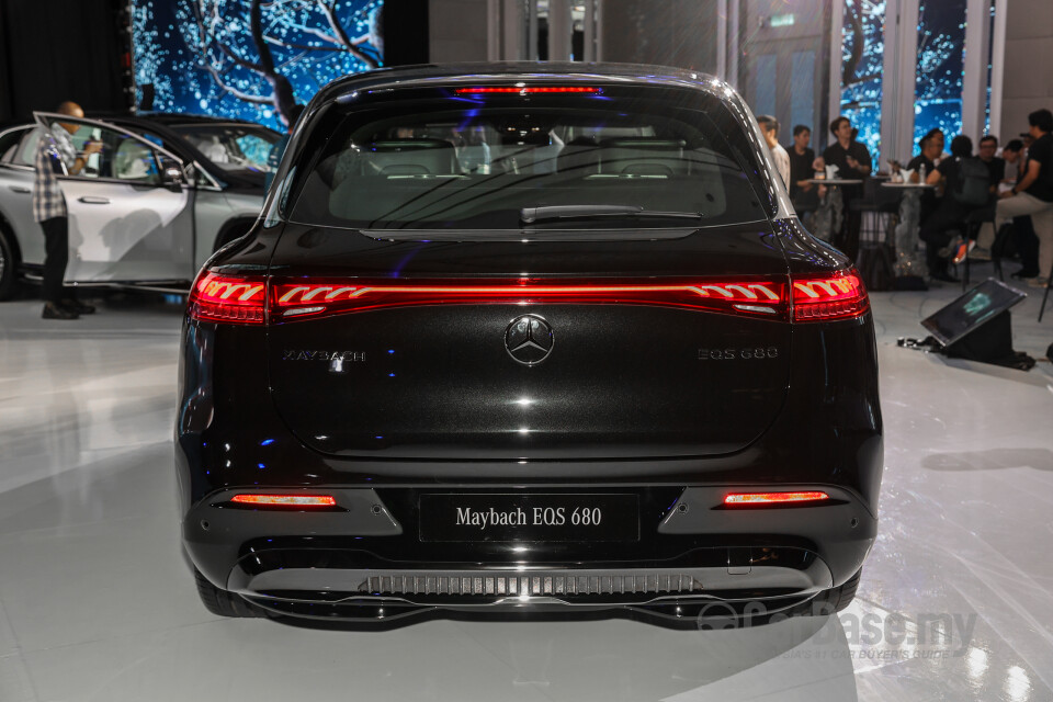 Mercedes-Benz Maybach EQS SUV X296 (2025) Exterior