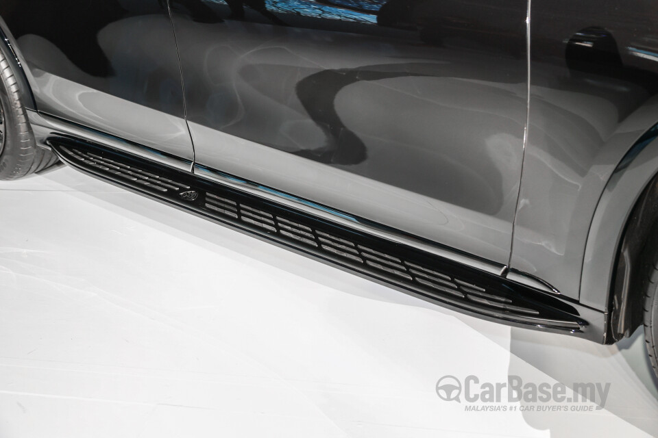 Mercedes-Benz Maybach EQS SUV X296 (2025) Exterior