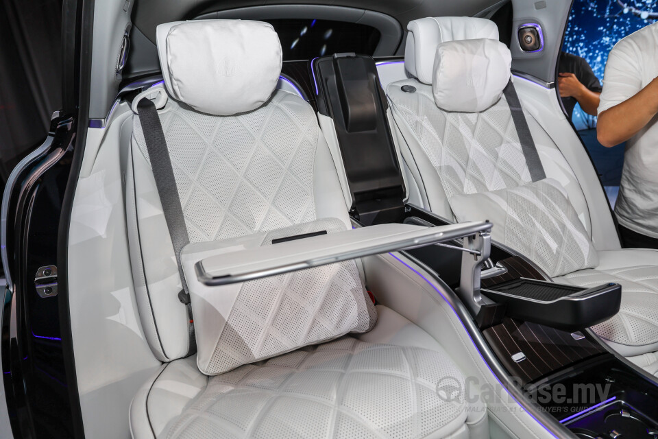Mercedes-Benz Maybach EQS SUV X296 (2025) Interior