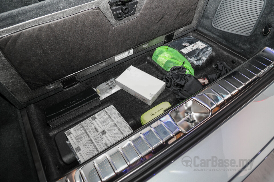Mercedes-Benz Maybach EQS SUV X296 (2025) Interior