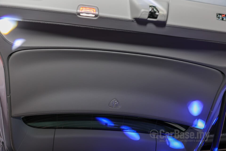 Mercedes-Benz Maybach EQS SUV X296 (2025) Interior