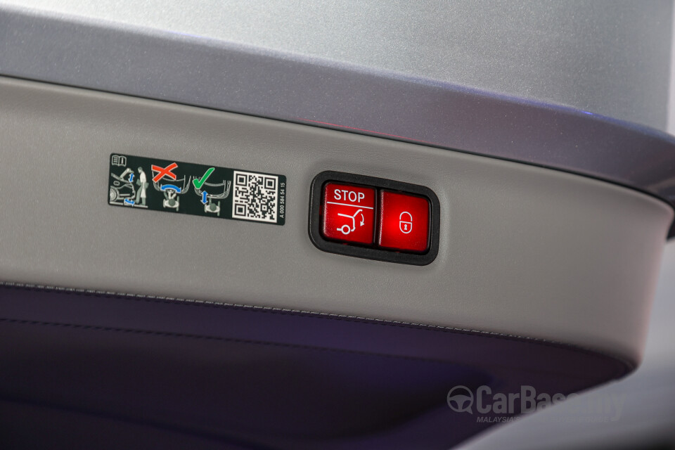 Mercedes-Benz Maybach EQS SUV X296 (2025) Interior