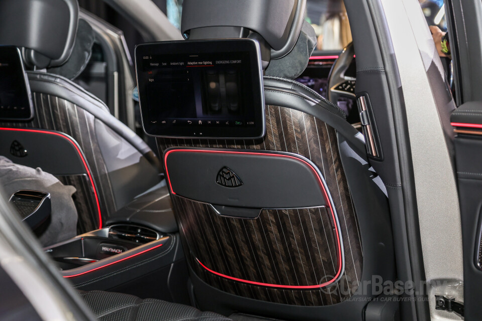 Mercedes-Benz Maybach EQS SUV X296 (2025) Interior